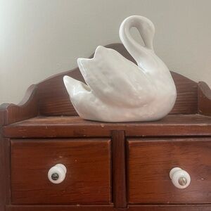 Elegant Vintage  White Swan ceramic planter/ trinket holder